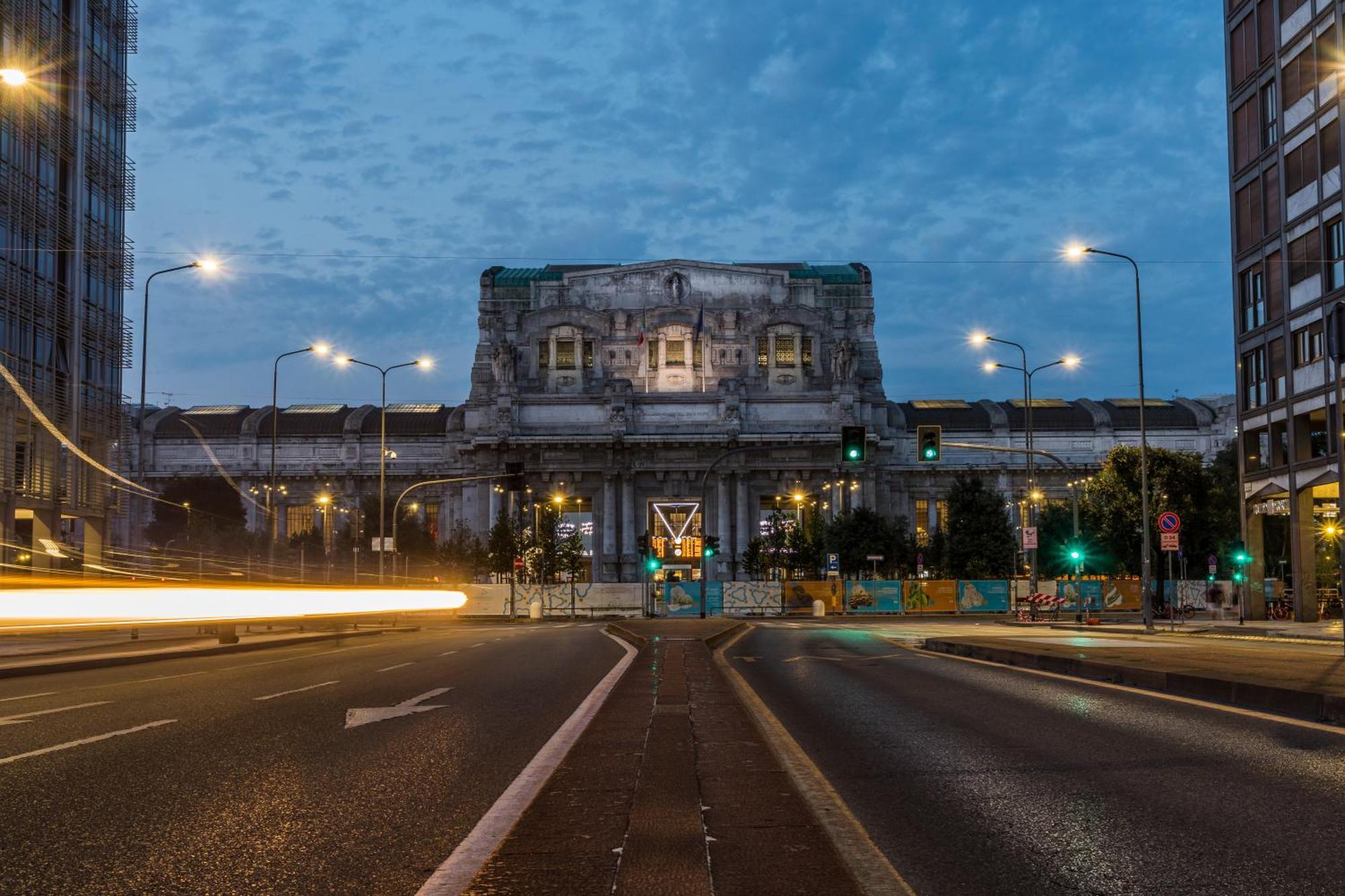 Metro M1 - Smart Home, Fast Free Wifi & Netflix Milan Bagian luar foto